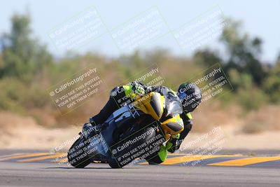 media/Nov-06-2022-SoCal Trackdays (Sun) [[208d2ccc26]]/Turn 7 Set 1 (1050am)/